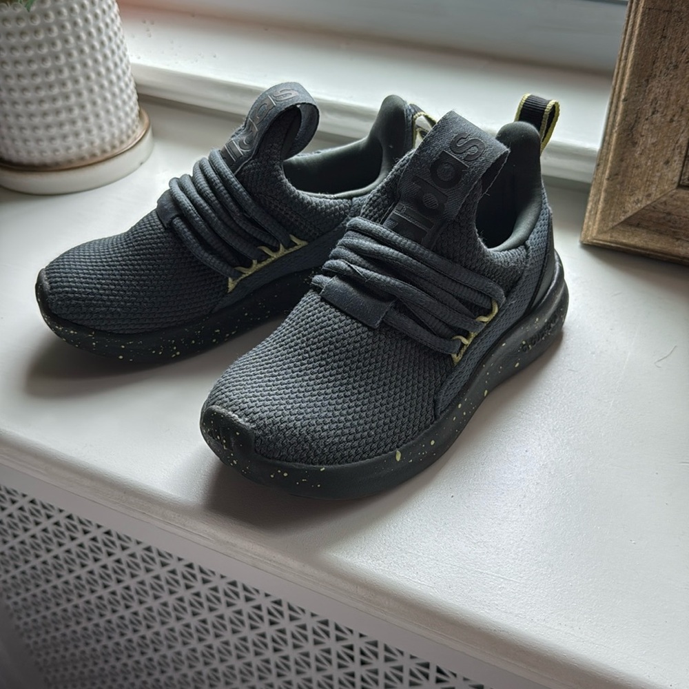 Adidas size 11 toddler like new lite racer adapt 7.0